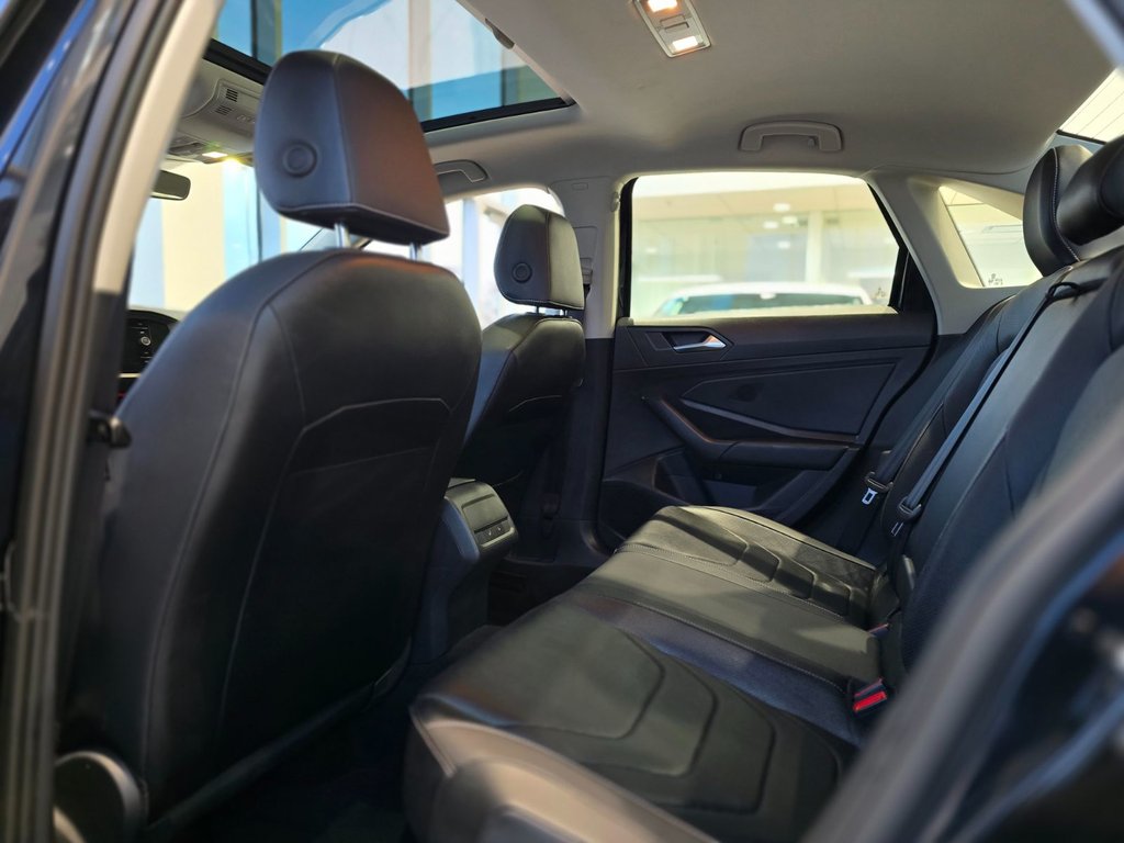2022 Volkswagen Jetta Highline TOIT | CUIR | CAMÉRA | CARPLAY | BAS KM!! in Laval, Quebec - 10 - w1024h768px