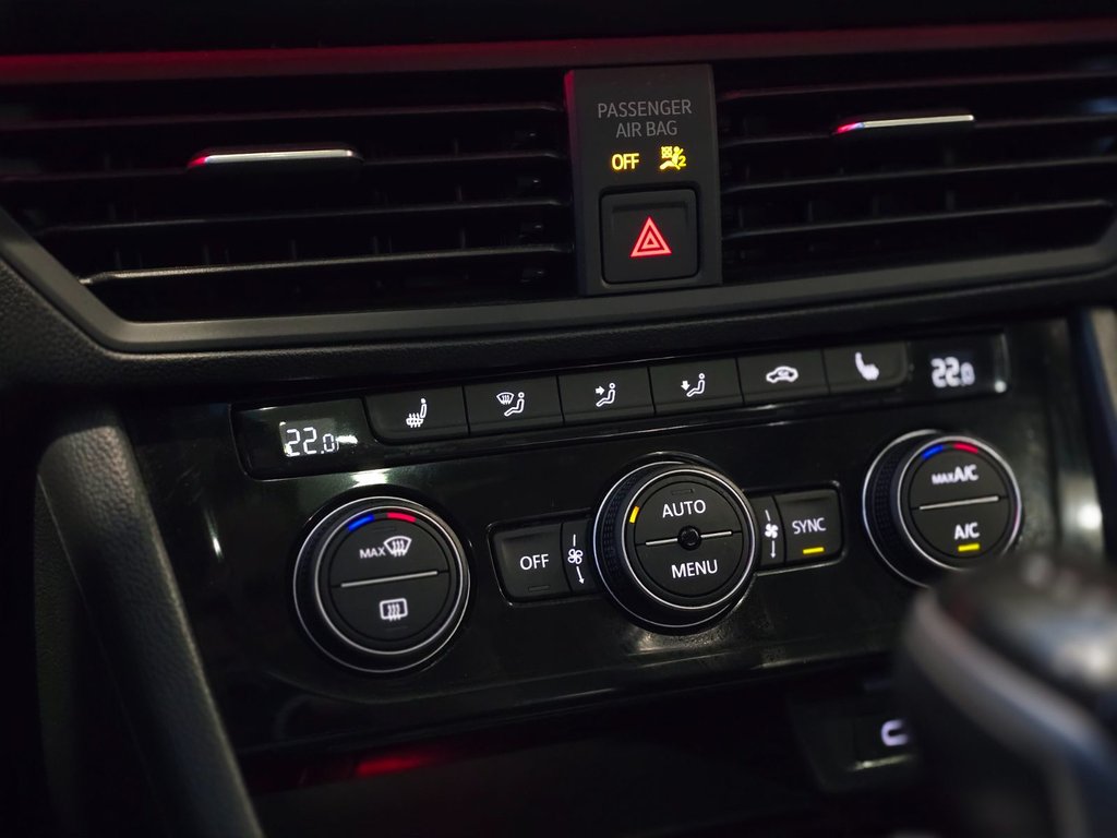 2022 Volkswagen Jetta Highline TOIT | CUIR | CAMÉRA | CARPLAY | BAS KM!! in Laval, Quebec - 18 - w1024h768px