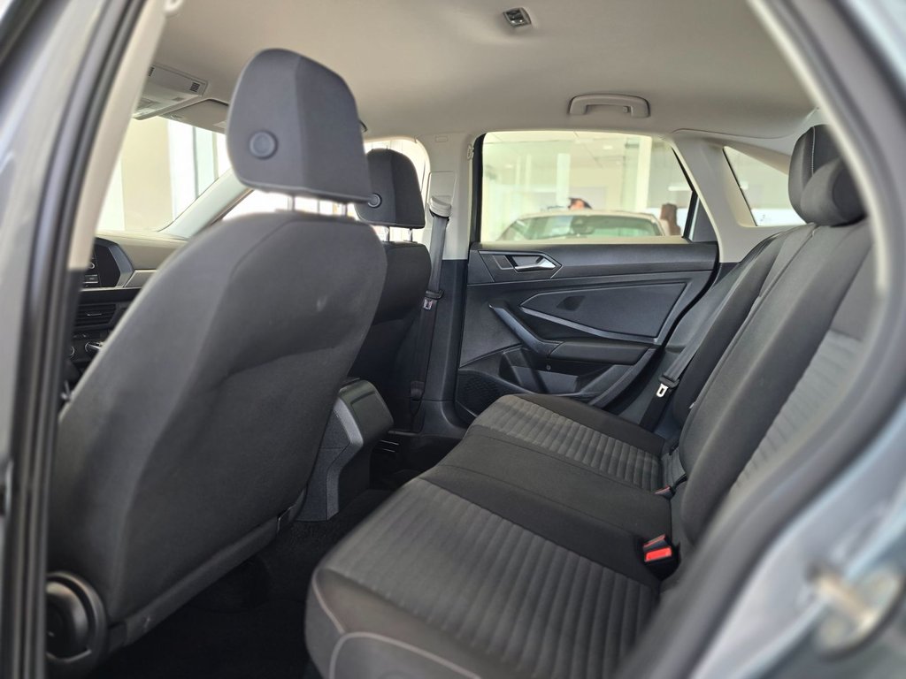 Volkswagen Jetta Trendline AUTOMATIQUE | CARPLAY | CAM | BAS KM | 2022 à Laval, Québec - 10 - w1024h768px