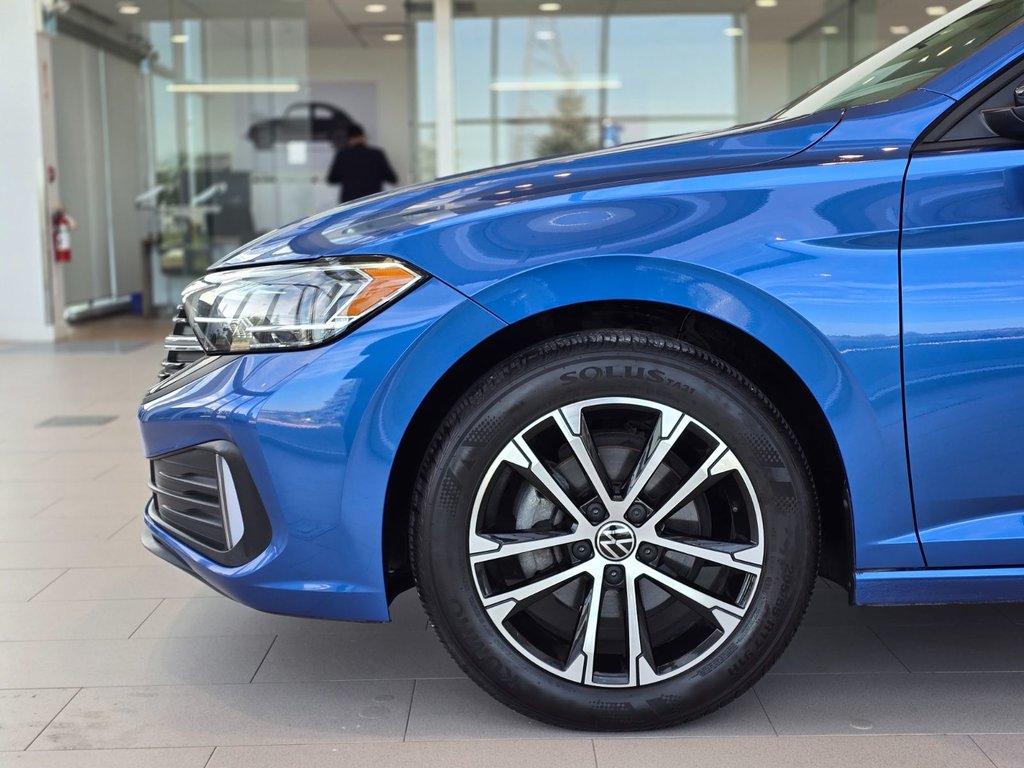 2023 Volkswagen Jetta Comfortline Sport DÉMARREUR | TOIT | CUIR | +++ in Laval, Quebec - 5 - w1024h768px