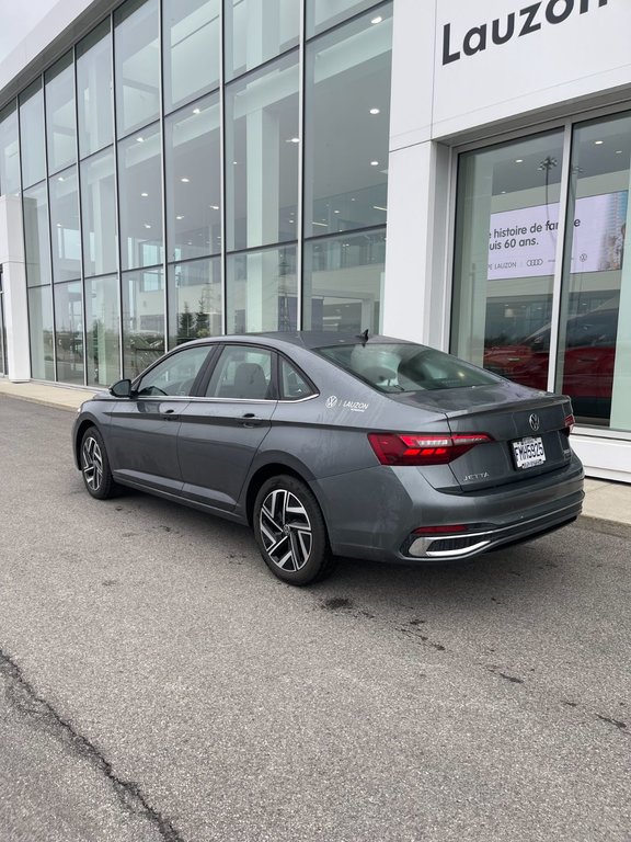 2024  Jetta Highline in Laval, Quebec - 3 - w1024h768px