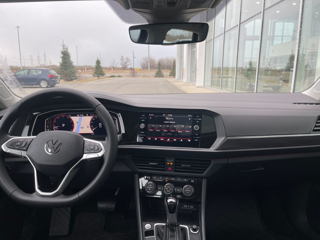 Jetta Highline 2024 à Laval, Québec - 4 - w1024h768px