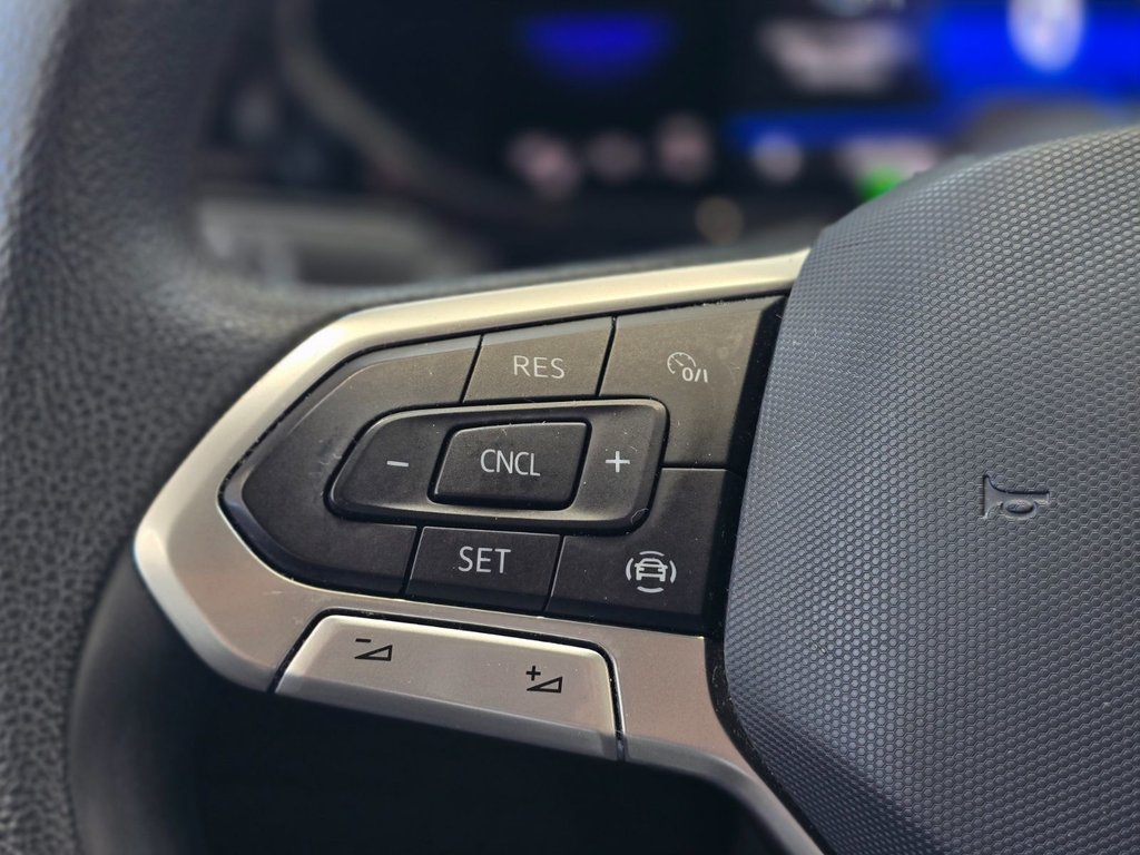 2022 Volkswagen Taos Trendline  AWD | CARPLAY | SIÈGES CHAUFFANTS | +++ in Laval, Quebec - 14 - w1024h768px