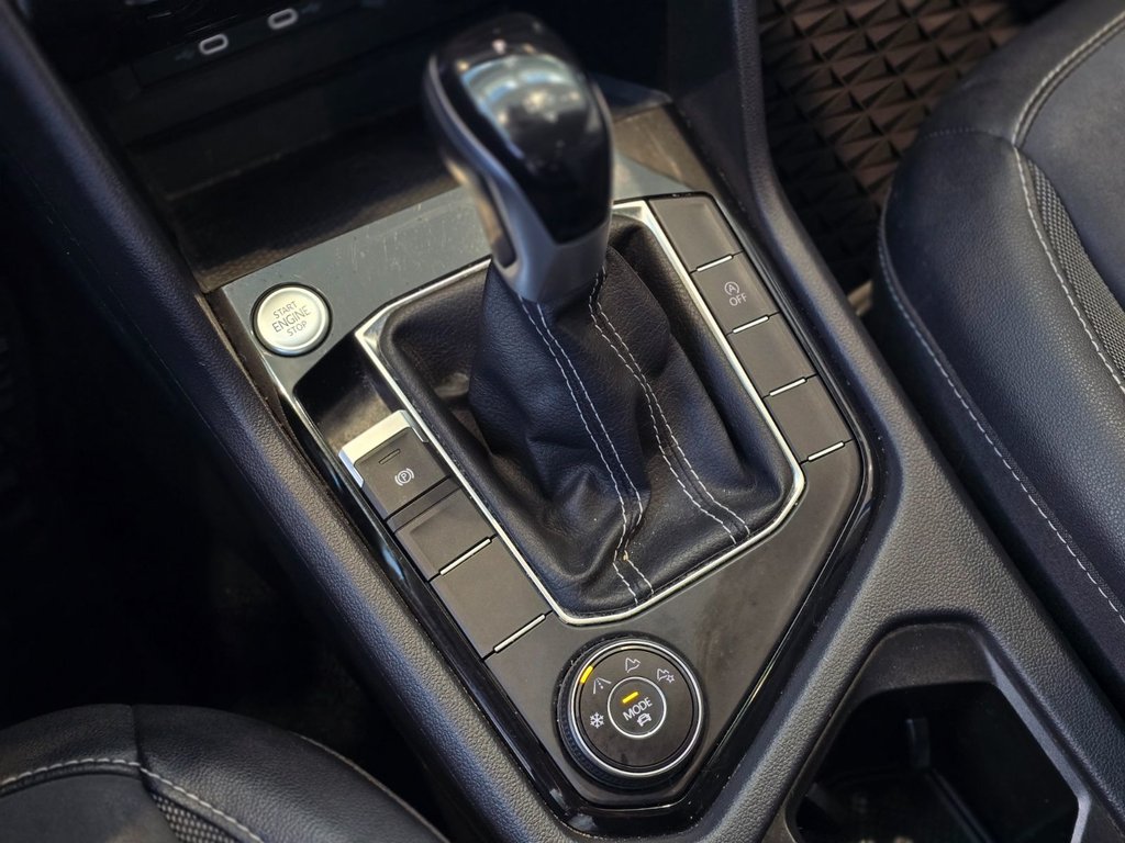 Volkswagen Taos Comfortline | TOIT PANO | CAMÉRA | CARPLAY I +++ 2022 à Laval, Québec - 16 - w1024h768px