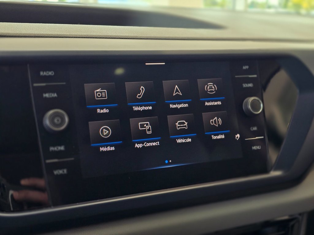Volkswagen Taos Comfortline | TOIT PANO | CAMÉRA | CARPLAY I +++ 2022 à Laval, Québec - 18 - w1024h768px