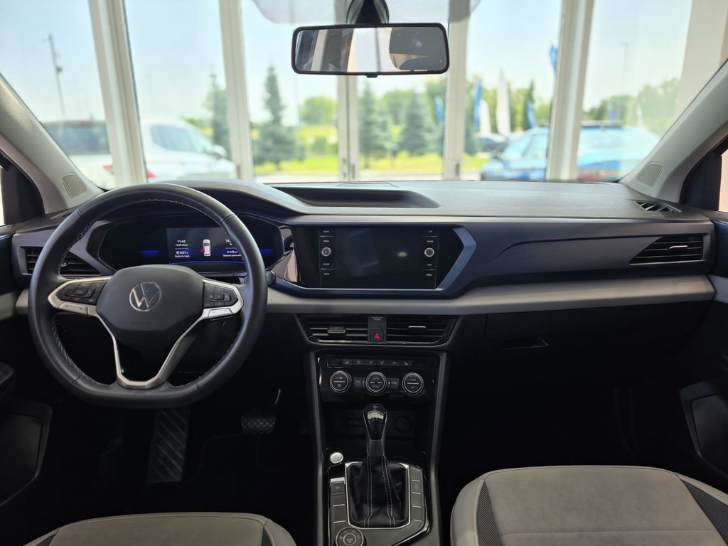 Volkswagen Taos Comfortline | TOIT PANO | CAMÉRA | CARPLAY I +++ 2022 à Laval, Québec - 11 - w1024h768px