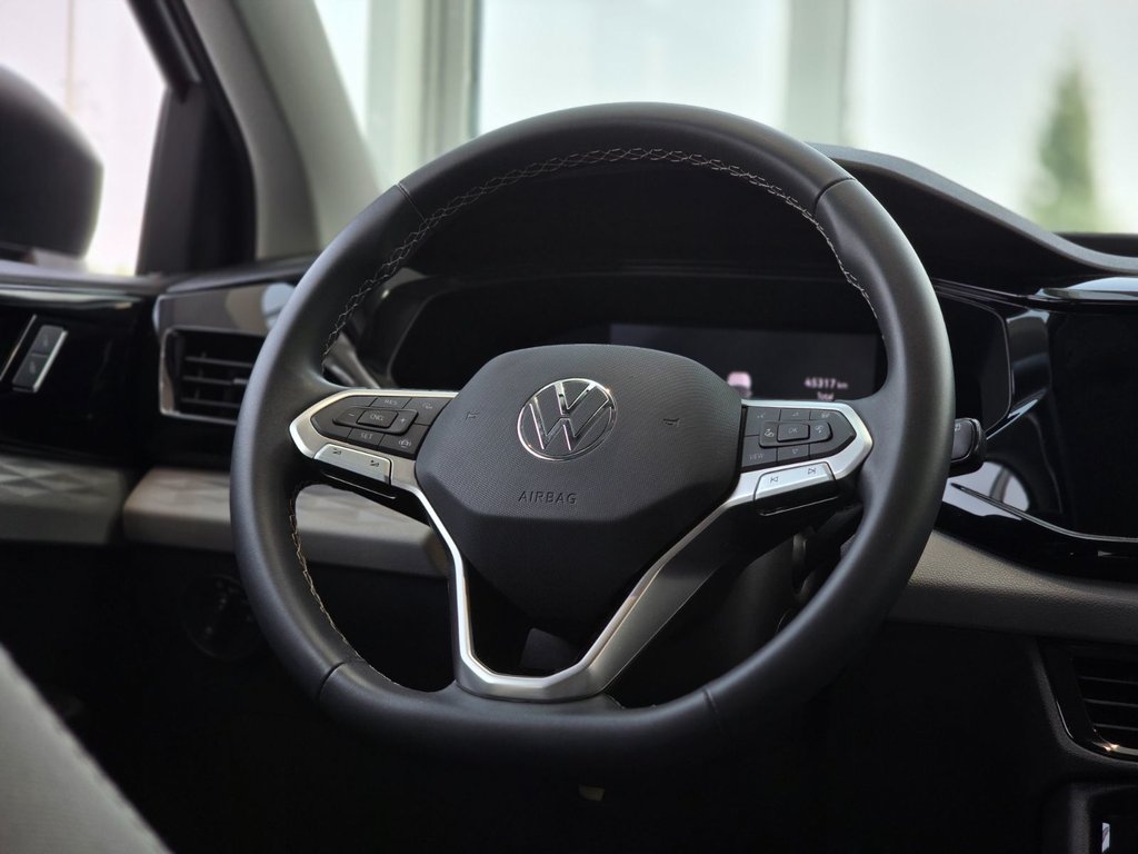 Volkswagen Taos Trendline 4motion | CARPLAY | CAMÉRA | BLUETOOTH 2023 à Laval, Québec - 11 - w1024h768px