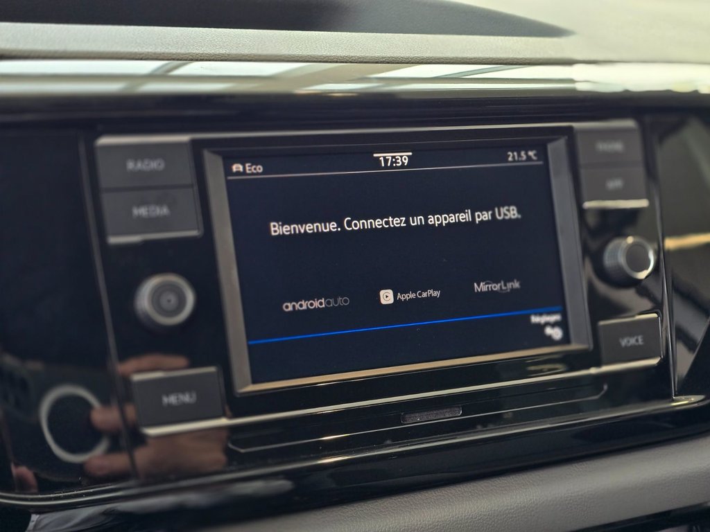 Volkswagen Taos Trendline 4motion | CARPLAY | CAMÉRA | BLUETOOTH 2023 à Laval, Québec - 17 - w1024h768px