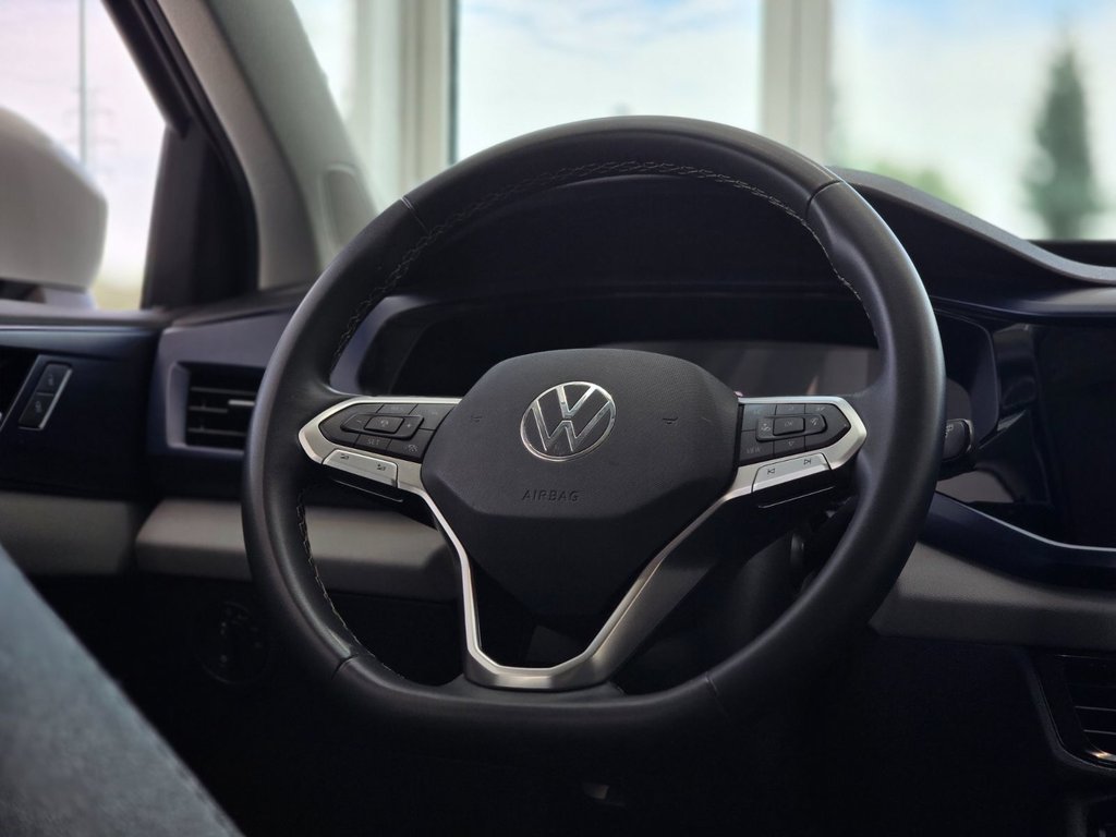 Volkswagen Taos Comfortline CUIR | CARPLAY | CAMÉRA | 1,5TSI +++ 2023 à Laval, Québec - 12 - w1024h768px