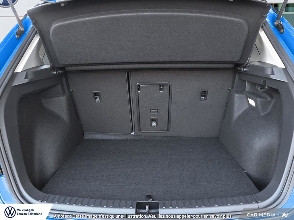 2025 Volkswagen Taos Comfortline Black Edition in Laval, Quebec - 6 - w1024h768px