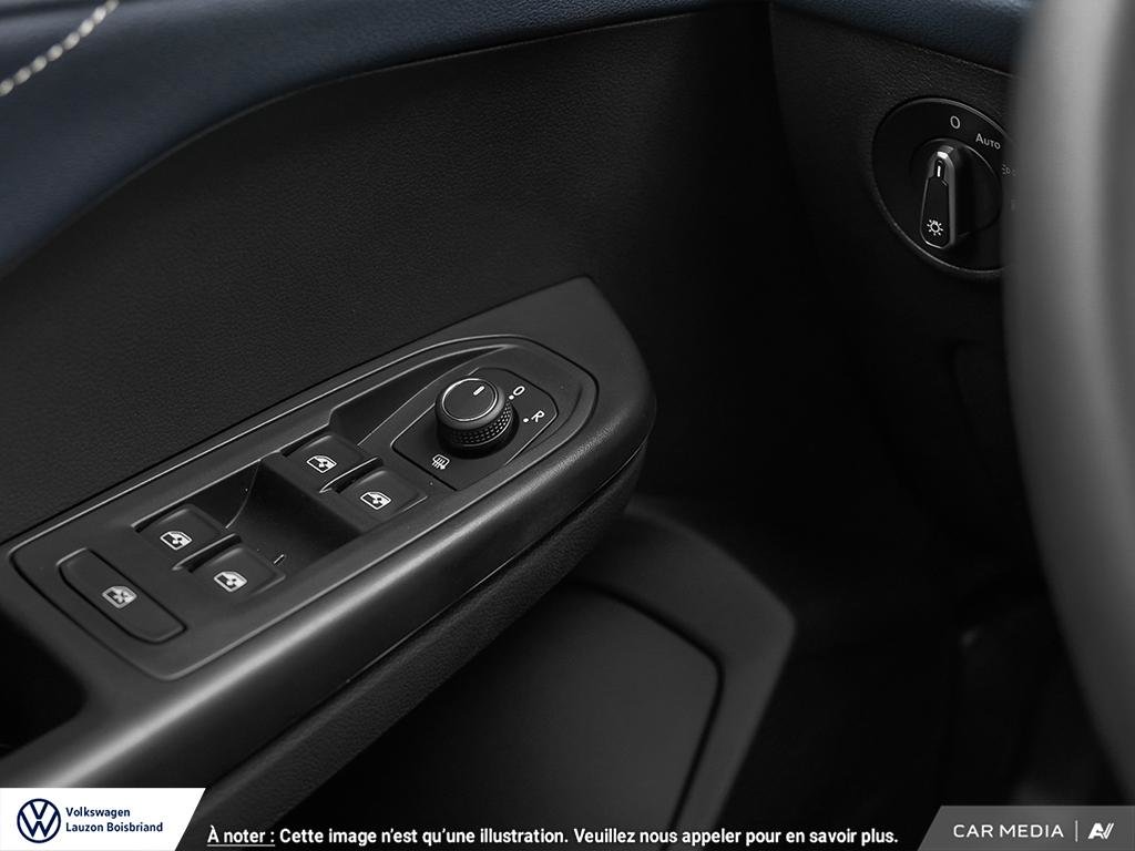 Volkswagen Taos Highline 2025 à Laval, Québec - 15 - w1024h768px