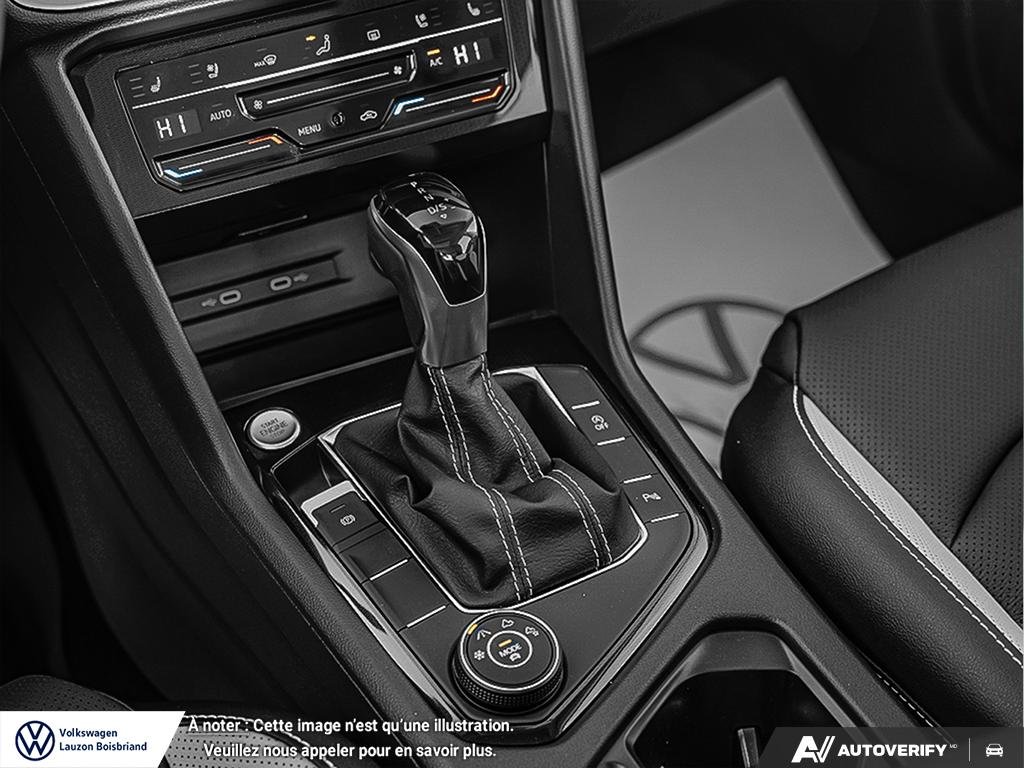 Volkswagen Taos Highline 4MOTION 2026 à Laval, Québec - 16 - w1024h768px