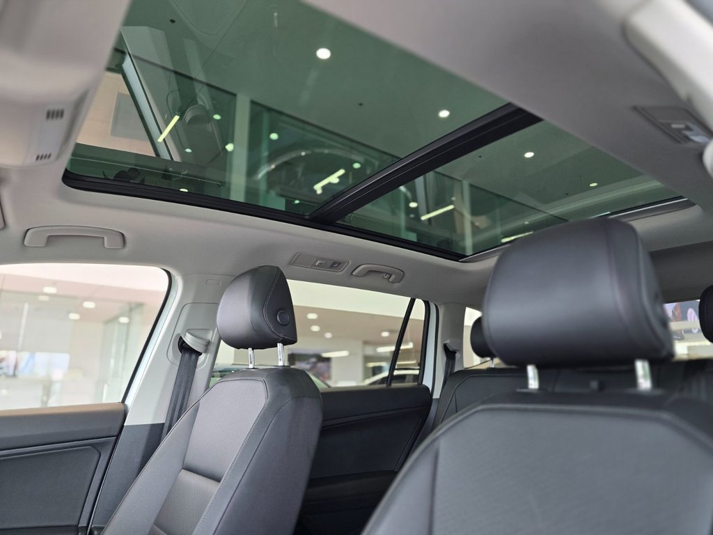 Volkswagen Tiguan Comfortline AWD | TOIT PANO | CUIR | NAV | CARPLAY 2018 à Laval, Québec - 20 - w1024h768px