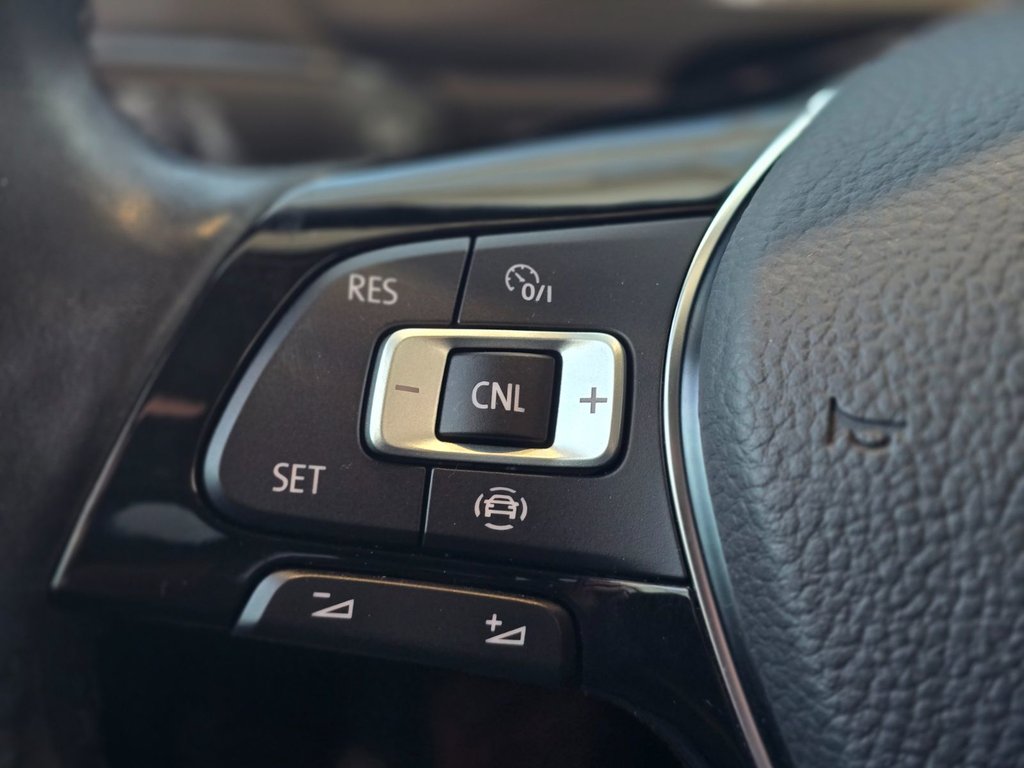 2019 Volkswagen Tiguan Highline | BAS KM | TOIT PANO | CUIR | NAV | +++ in Laval, Quebec - 12 - w1024h768px