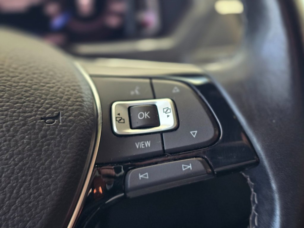 Volkswagen Tiguan Highline R-LINE | TOIT PANO | CUIR 2 TONS | NAV ++ 2020 à Laval, Québec - 15 - w1024h768px