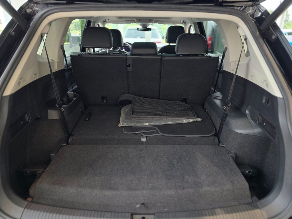 Volkswagen Tiguan Highline 7 PASSAGERS | PANO | NAV | CUIR | CARPLAY 2021 à Laval, Québec - 7 - w1024h768px