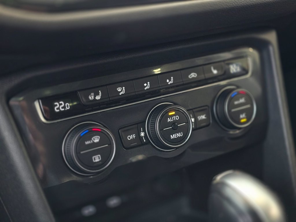 Volkswagen Tiguan Highline 7 PASSAGERS | PANO | NAV | CUIR | CARPLAY 2021 à Laval, Québec - 15 - w1024h768px