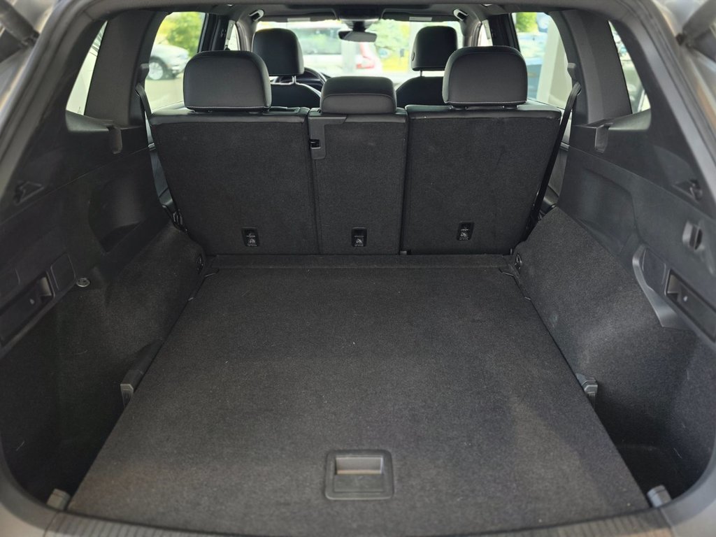 Volkswagen Tiguan Highline R-line DEMARREUR | TOIT PANO | NAV +++ 2021 à Laval, Québec - 9 - w1024h768px