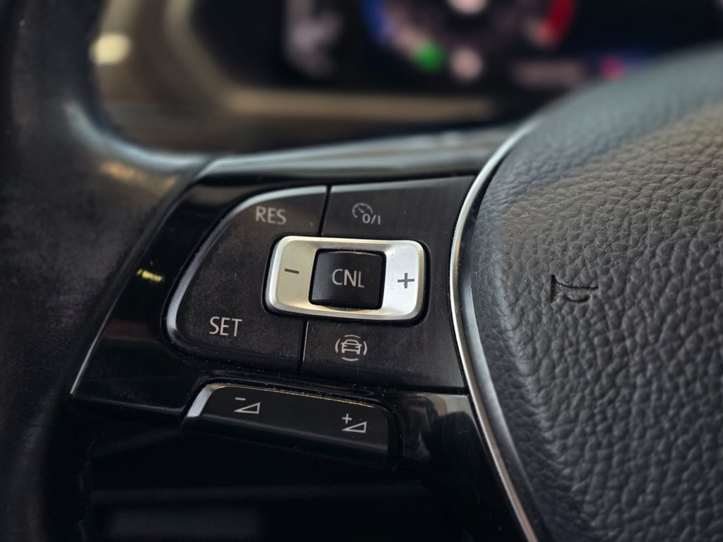 2021 Volkswagen Tiguan Comfortline United | TOIT PANO | CARPLAY | CAMÉRA in Laval, Quebec - 14 - w1024h768px