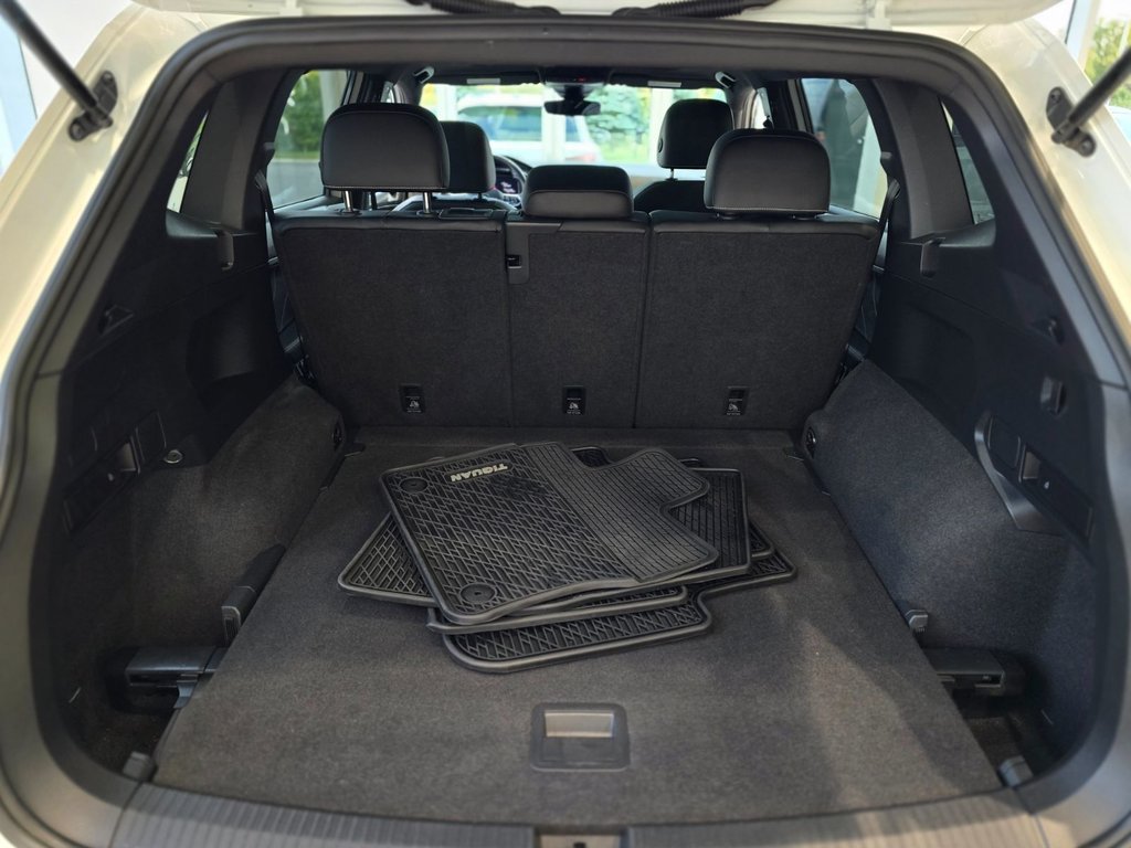 Volkswagen Tiguan Comfortline R-LINE | BLACK PACK | TOIT PANO | CUIR 2022 à Laval, Québec - 9 - w1024h768px