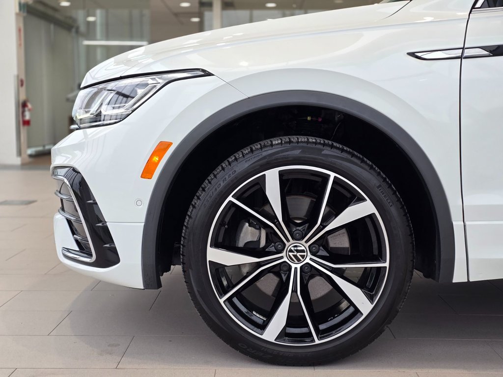 Volkswagen Tiguan Highline R-Line | NAVIGATION | CUIR | DÉMAREUR +++ 2023 à Laval, Québec - 4 - w1024h768px