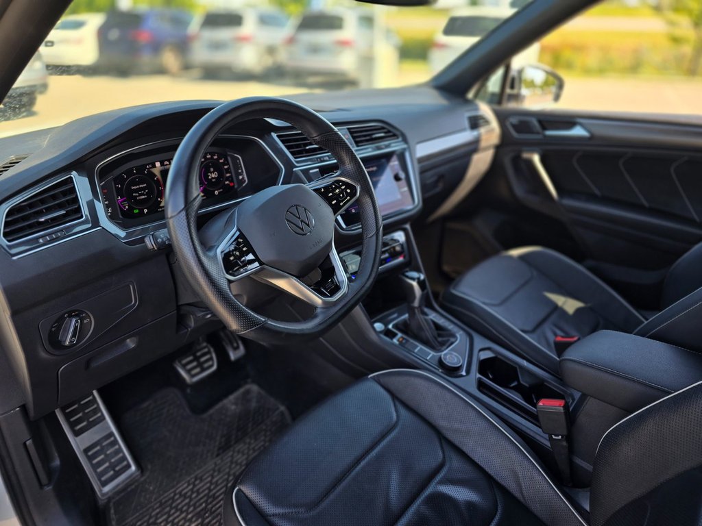 2023 Volkswagen Tiguan Highline R-Line | NAVIGATION | CUIR | DÉMAREUR +++ in Laval, Quebec - 9 - w1024h768px