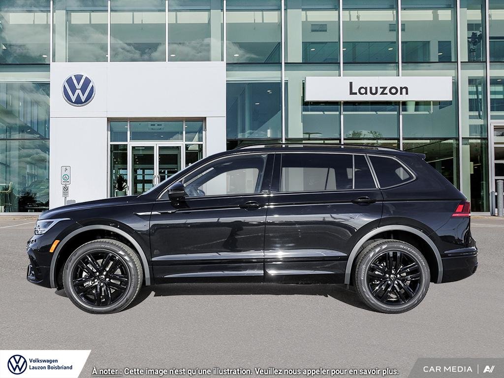 Volkswagen Tiguan Comfortline R-Line Black Edition 2024 à Laval, Québec - 3 - w1024h768px