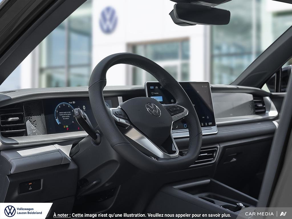 Volkswagen Tiguan Comfortline R-Line Black Edition 2025 à Laval, Québec - 7 - w1024h768px