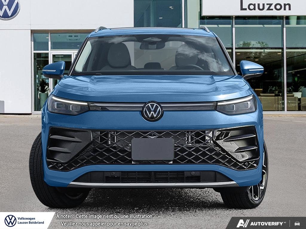 Volkswagen Tiguan Highline Turbo R-Line 2026 à Laval, Québec - 2 - w1024h768px