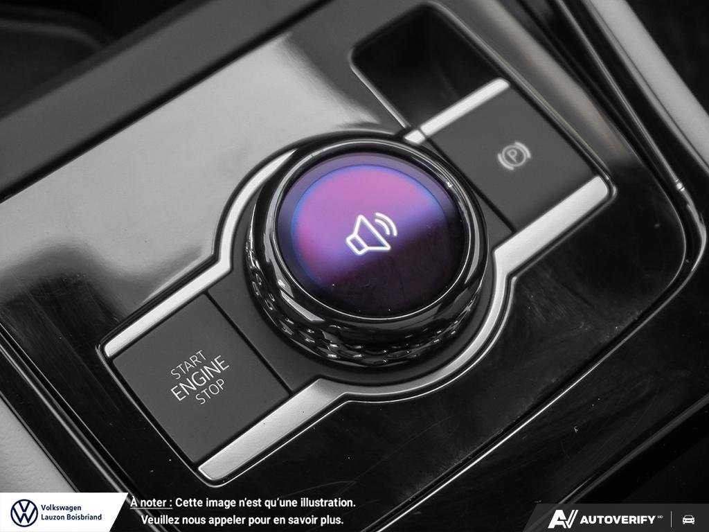 Volkswagen Tiguan Highline Turbo R-Line 2026 à Laval, Québec - 25 - w1024h768px