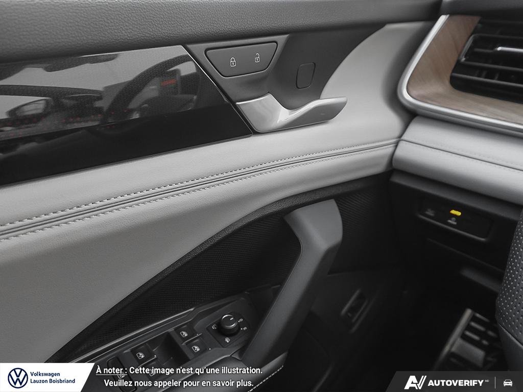 Volkswagen Tiguan Highline Turbo R-Line 2026 à Laval, Québec - 15 - w1024h768px