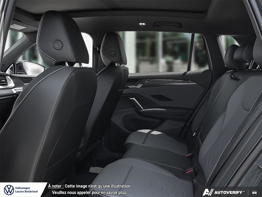 2026 Volkswagen Tiguan Comfortline R-Line Black Edition 4MOTION in Laval, Quebec - 17 - w1024h768px
