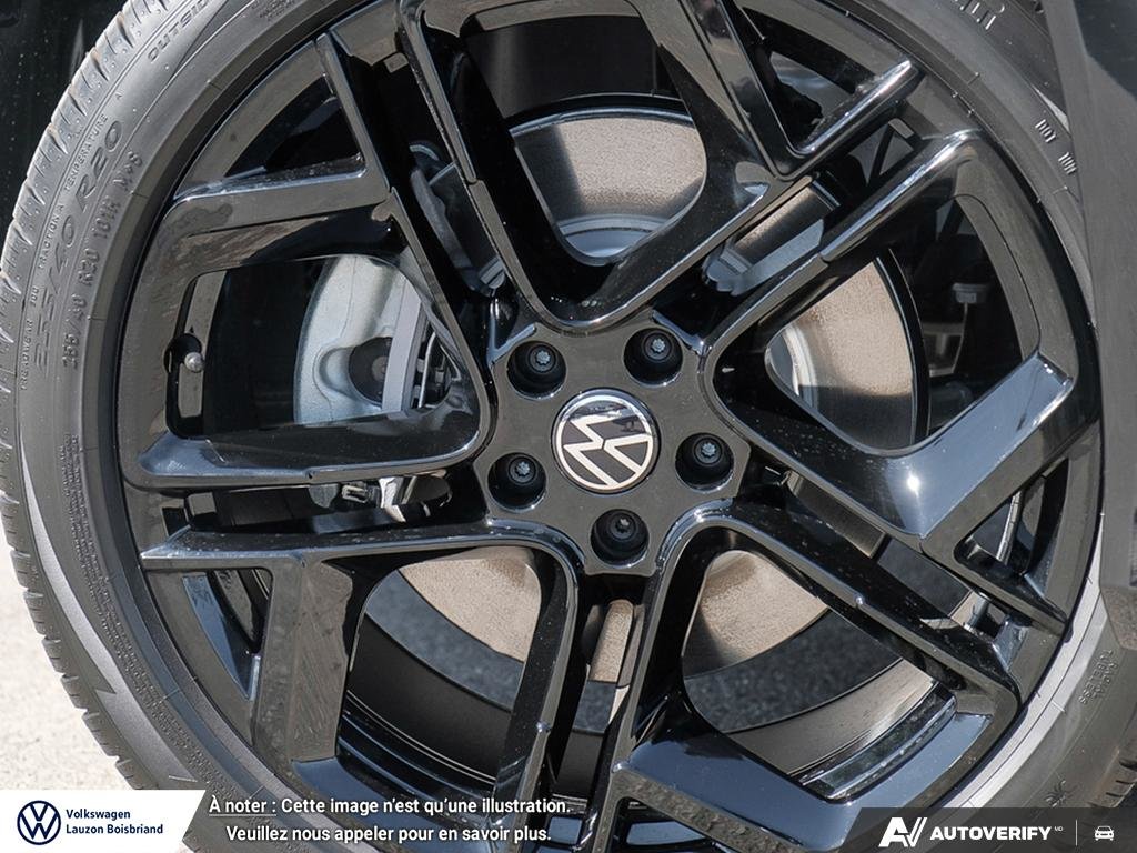 2026 Volkswagen Tiguan Comfortline R-Line Black Edition 4MOTION in Laval, Quebec - 7 - w1024h768px