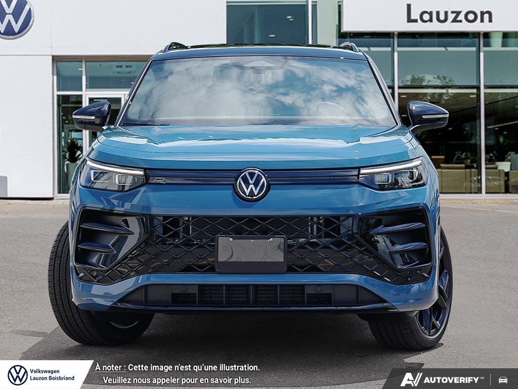 2026 Volkswagen Tiguan Comfortline R-Line Black Edition 4MOTION in Laval, Quebec - 2 - w1024h768px