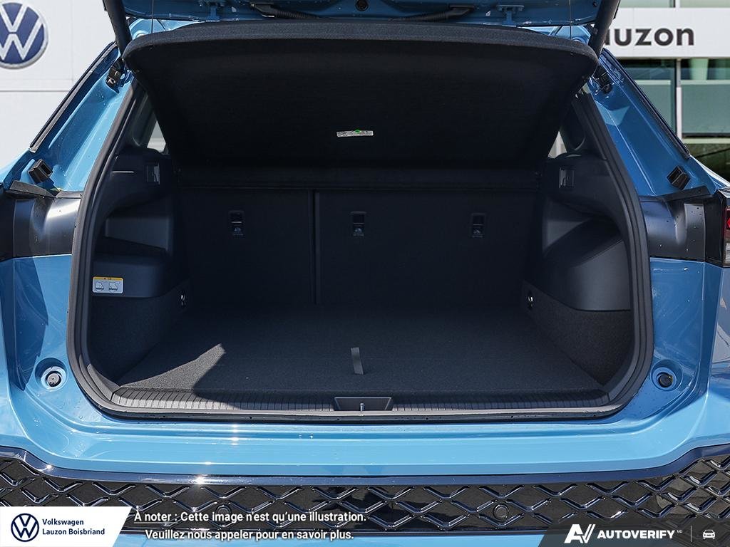 2026 Volkswagen Tiguan Comfortline R-Line Black Edition 4MOTION in Laval, Quebec - 7 - w1024h768px
