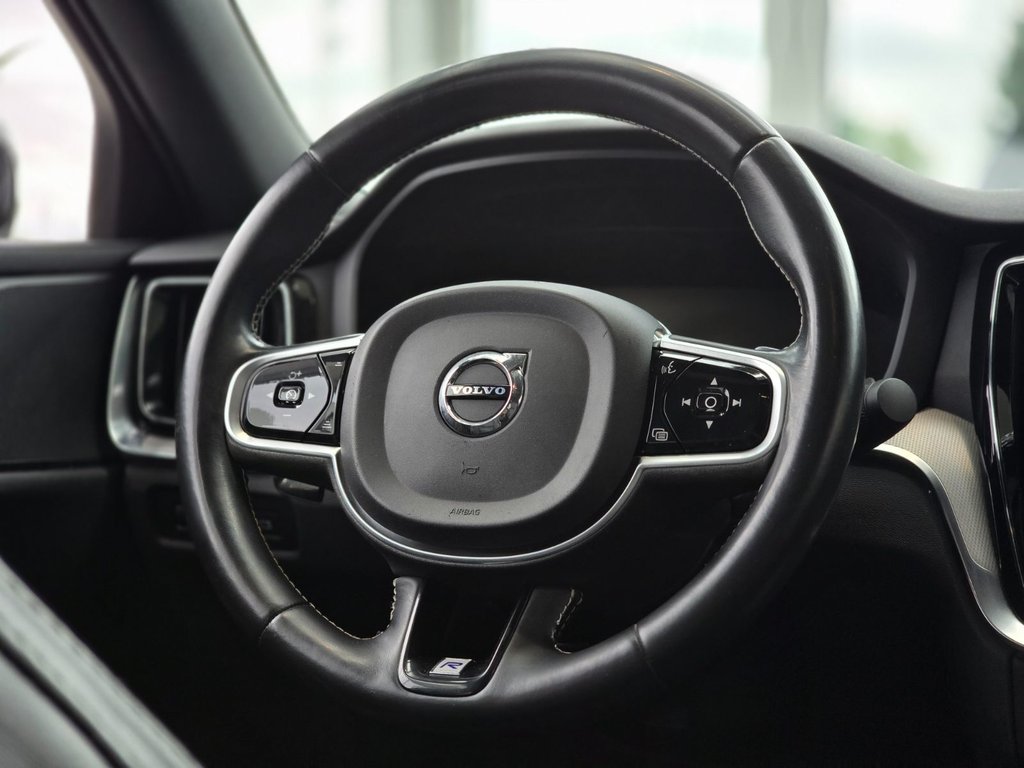 Volvo S60 T6 R-Design TOIT | CUIR | NAV | CARPLAY | AWD 2019 à Laval, Québec - 11 - w1024h768px