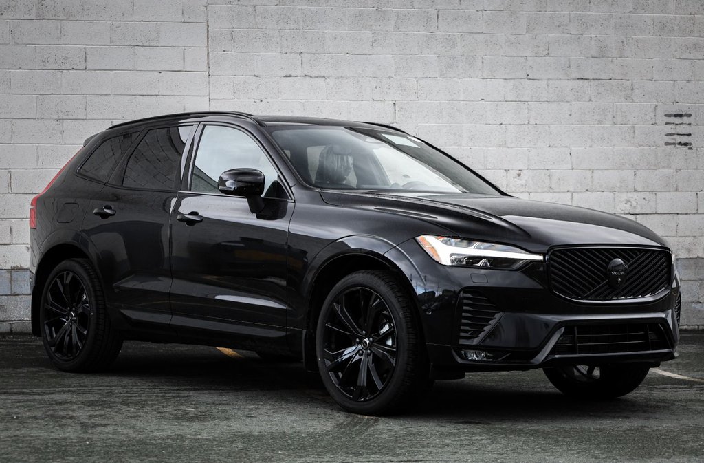 2026 Volvo XC60 Plug-in hybrid Ultra Black Edition-5
