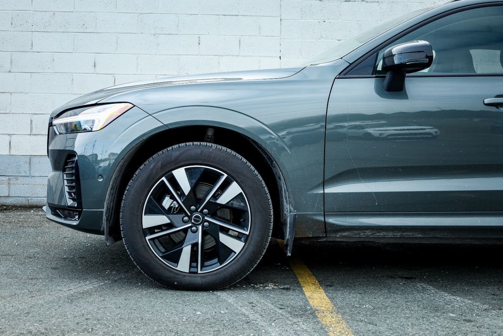 2026 Volvo XC60 Plus-1