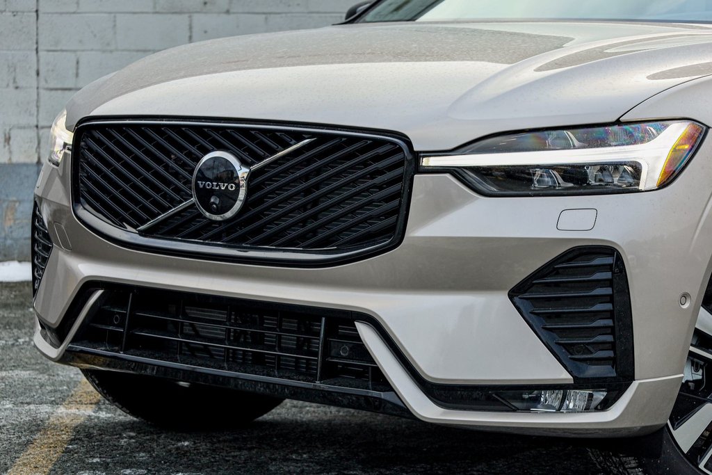 2026 Volvo XC60 Plus-3
