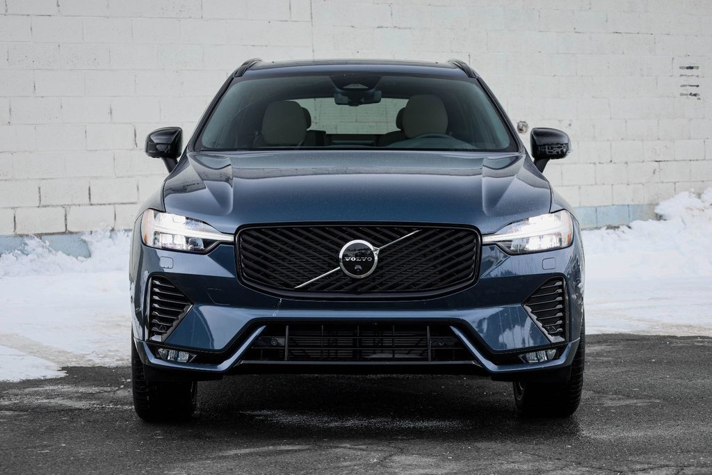 2026 Volvo XC60 Core-3