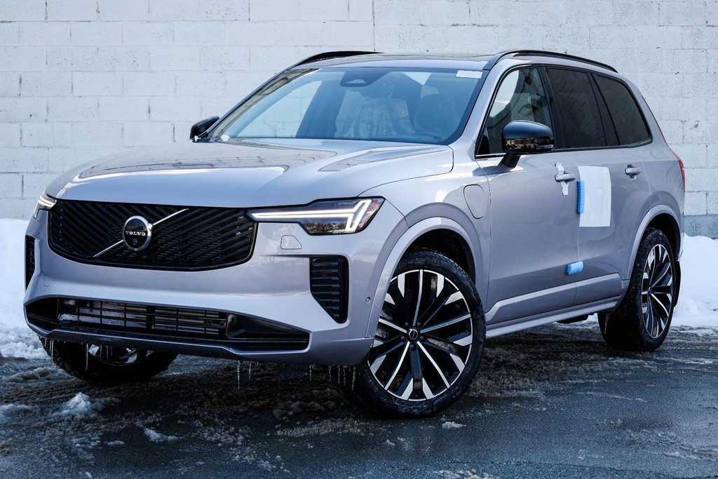 2026 Volvo XC90 Plug-in hybrid Ultra 7-Seater (Dark Theme)-2