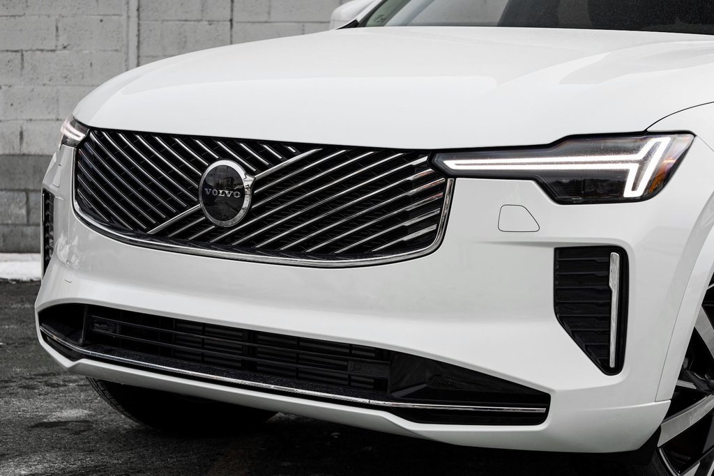 2026 Volvo XC90 Plug-in hybrid Core 7-Seater (Bright Theme)-3