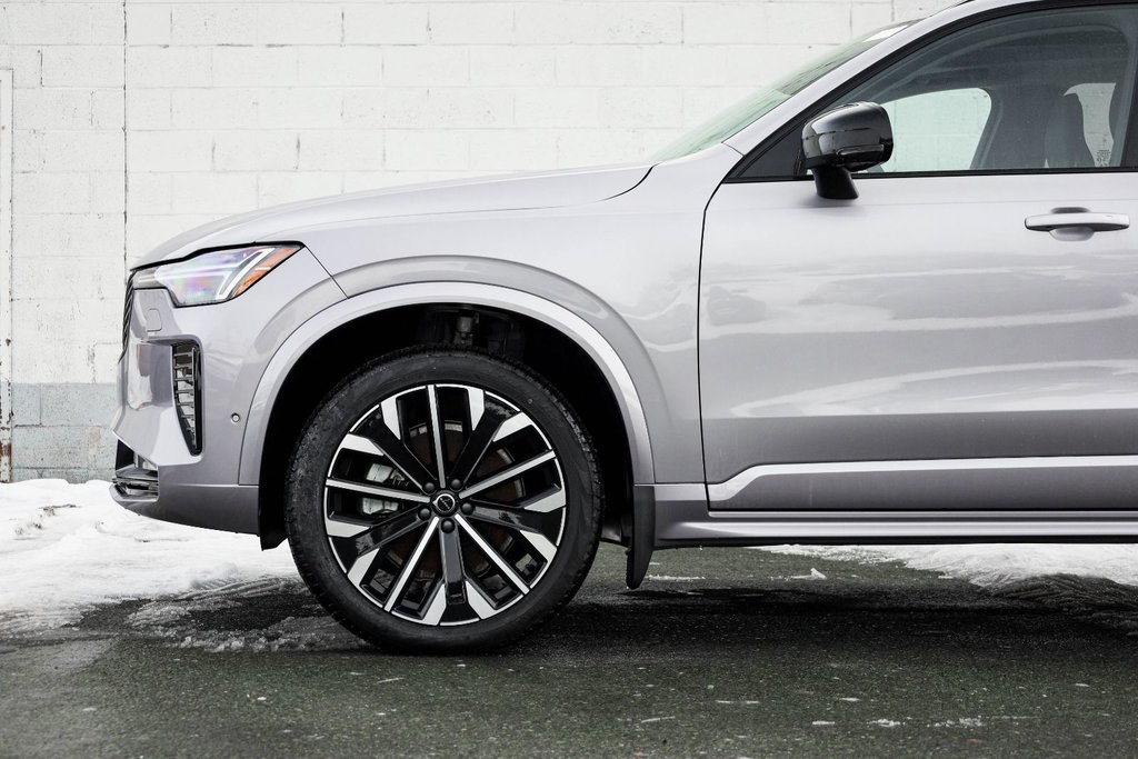 2026 Volvo XC90 Plus 7-Seater (Dark Theme)-1