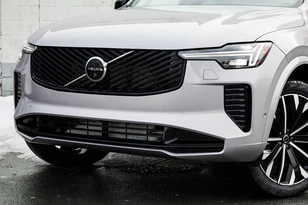 2026 Volvo XC90 Plus 7-Seater (Dark Theme)-3