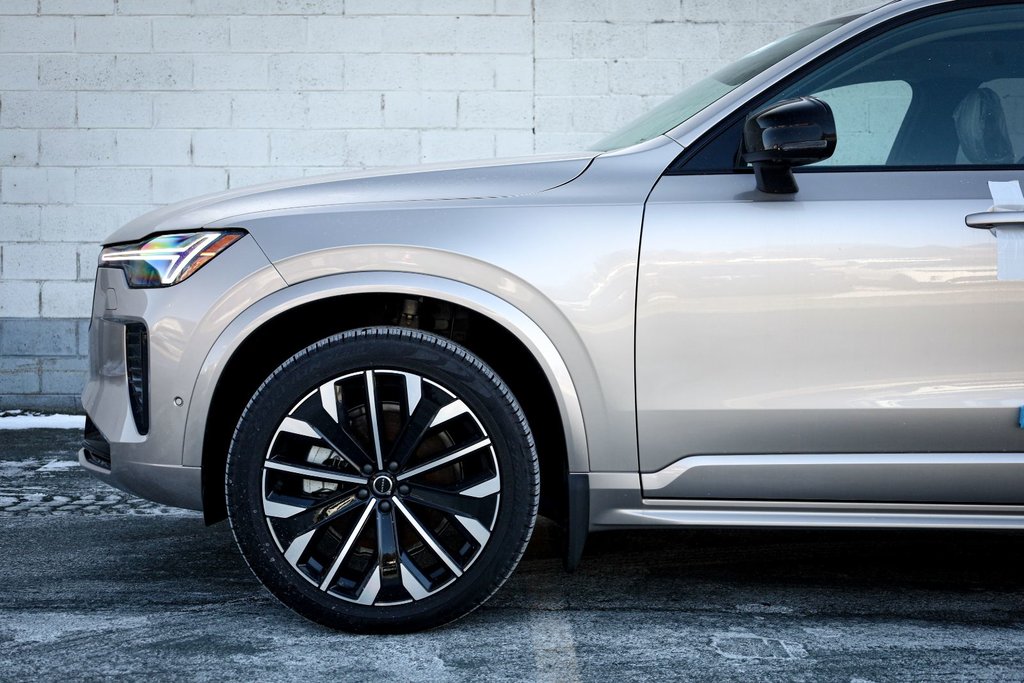 2026 Volvo XC90 Plus 7-Seater (Dark Theme)-1