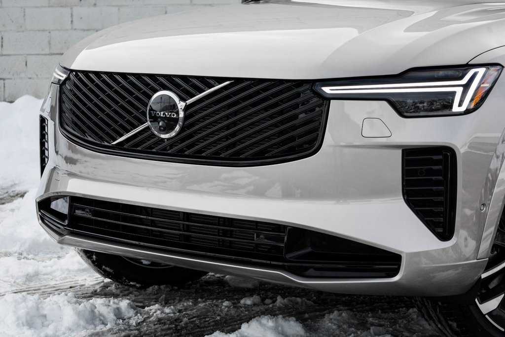 2026 Volvo XC90 Ultra 7-Seater (Dark Theme)-3