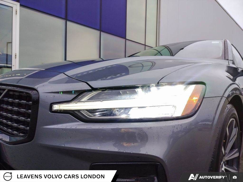 2021 Volvo S60 MOMENTUM-7