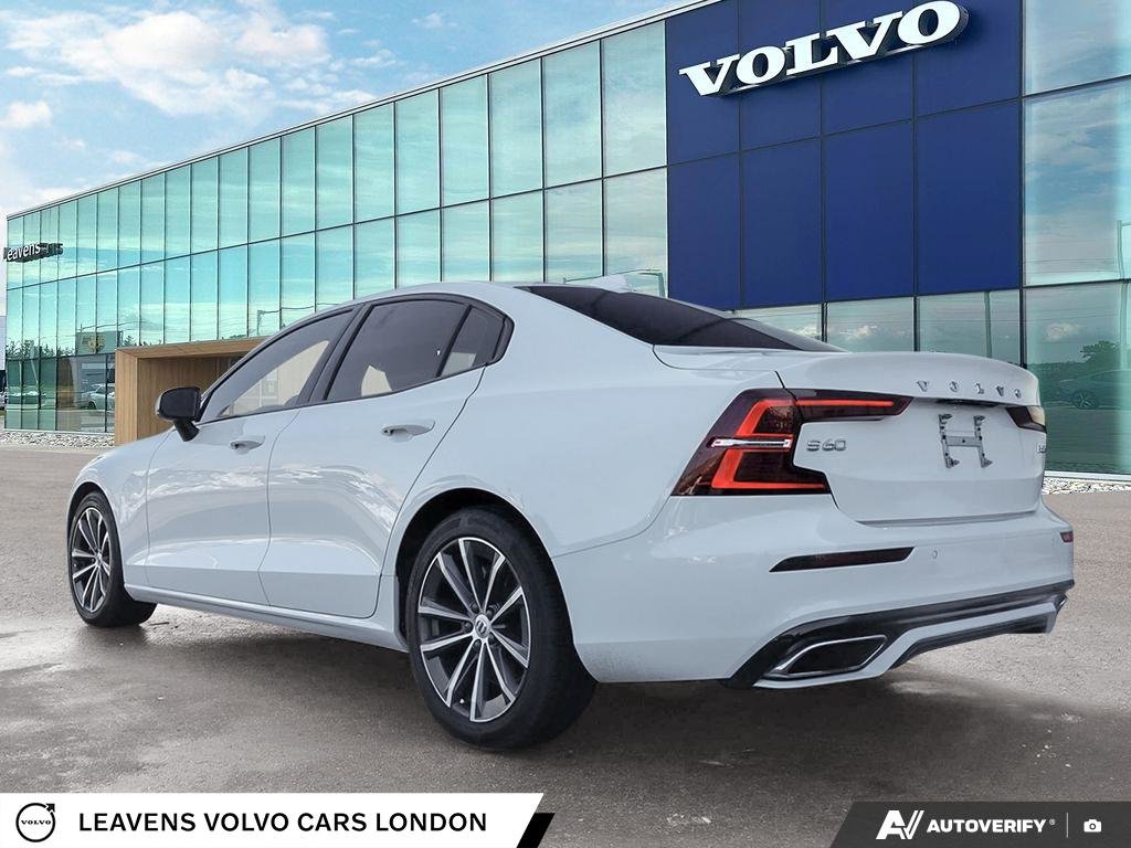 2022 Volvo S60 MOMENTUM-3