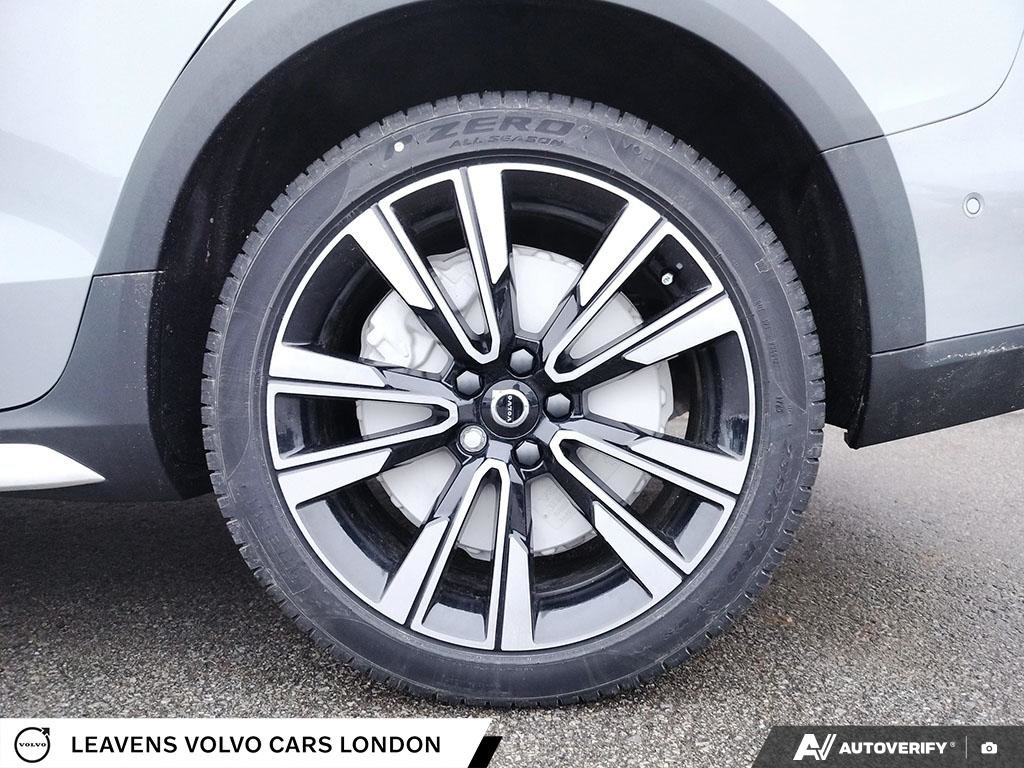 2026 Volvo V60 CROSS COUNTRY ULTRA-5