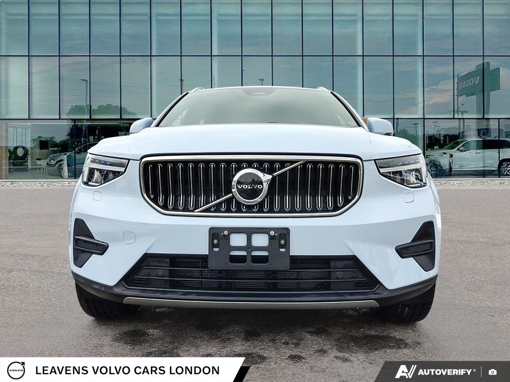 2024 Volvo XC40 UNKNOWN-1